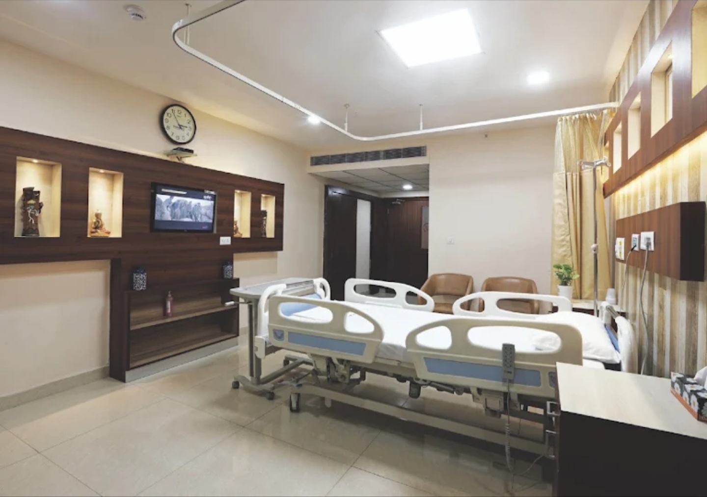 Yatharth Hospital gallery image 1